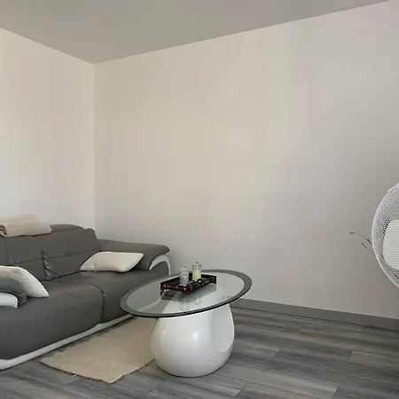 Duplex Lumineux A - 2 Chambres, Moderne Et Confortable - Fr-1-870-12