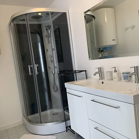 Duplex Lumineux A - 2 Chambres, Moderne Et Confortable - Fr-1-870-12 Реймс