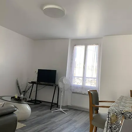 Appartement Duplex Lumineux à - 2 Chambres, Moderne Et Confortable - Fr-1-870-12