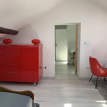Duplex Lumineux A - 2 Chambres, Moderne Et Confortable - Fr-1-870-12 *