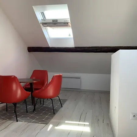 Duplex Lumineux à - 2 Chambres, Moderne Et Confortable - Fr-1-870-12 * Reims